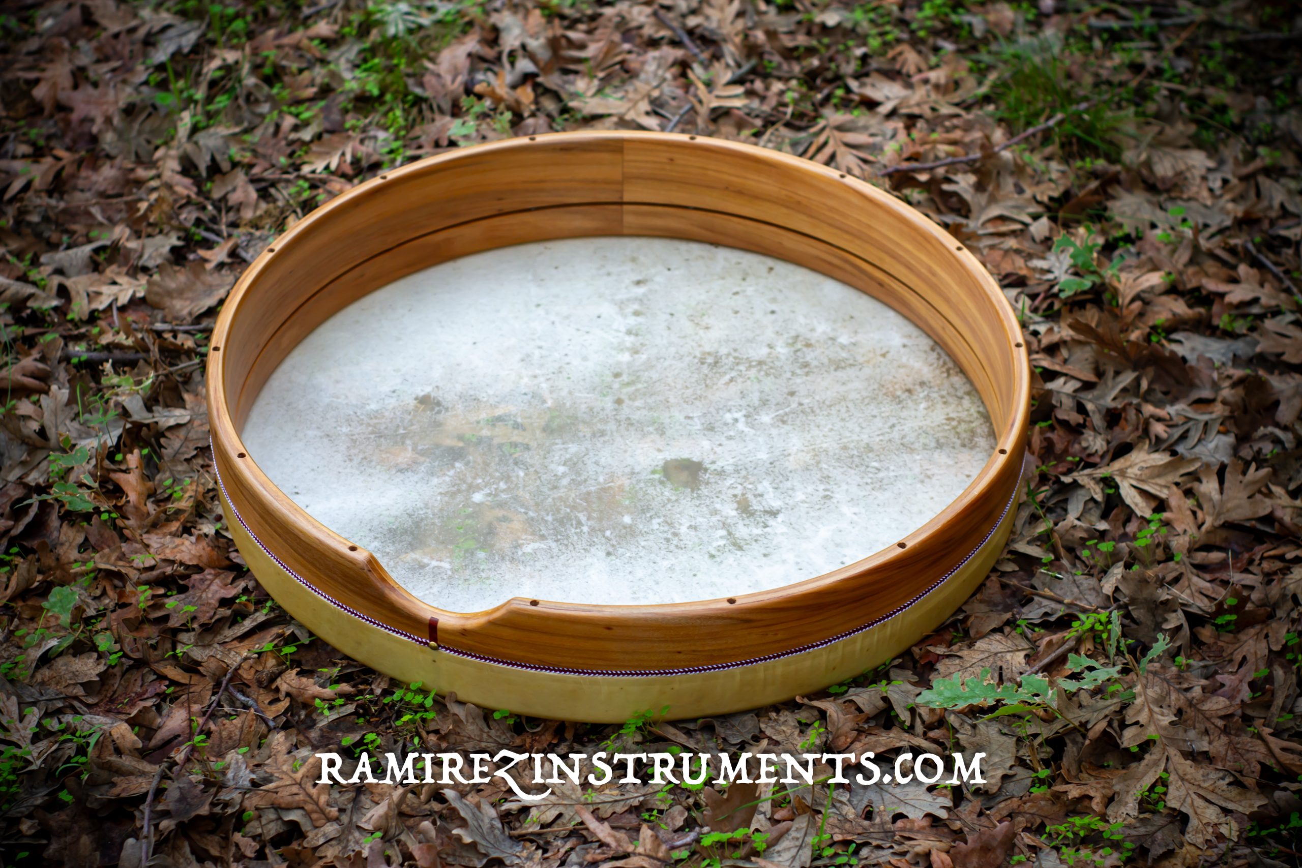 Pandero 60cm afinable con tensores - Imagen 2