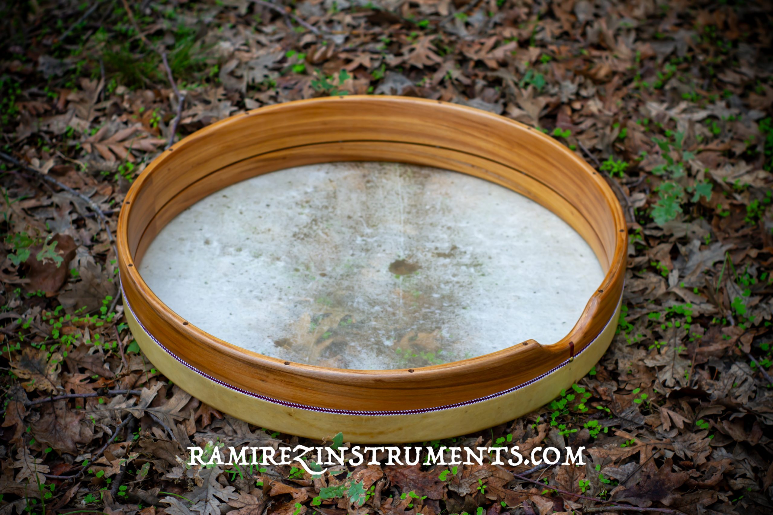 Pandero 60cm afinable con tensores - Imagen 9